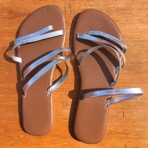 Time tru size 8 silver tone and brown sand…